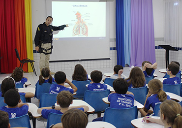 ﻿Projeto do Darwin conscientiza alunos sobre segurança no trânsito
