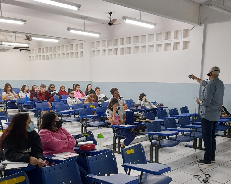 Alunos aprendem sobre como obter sucesso no vestibular