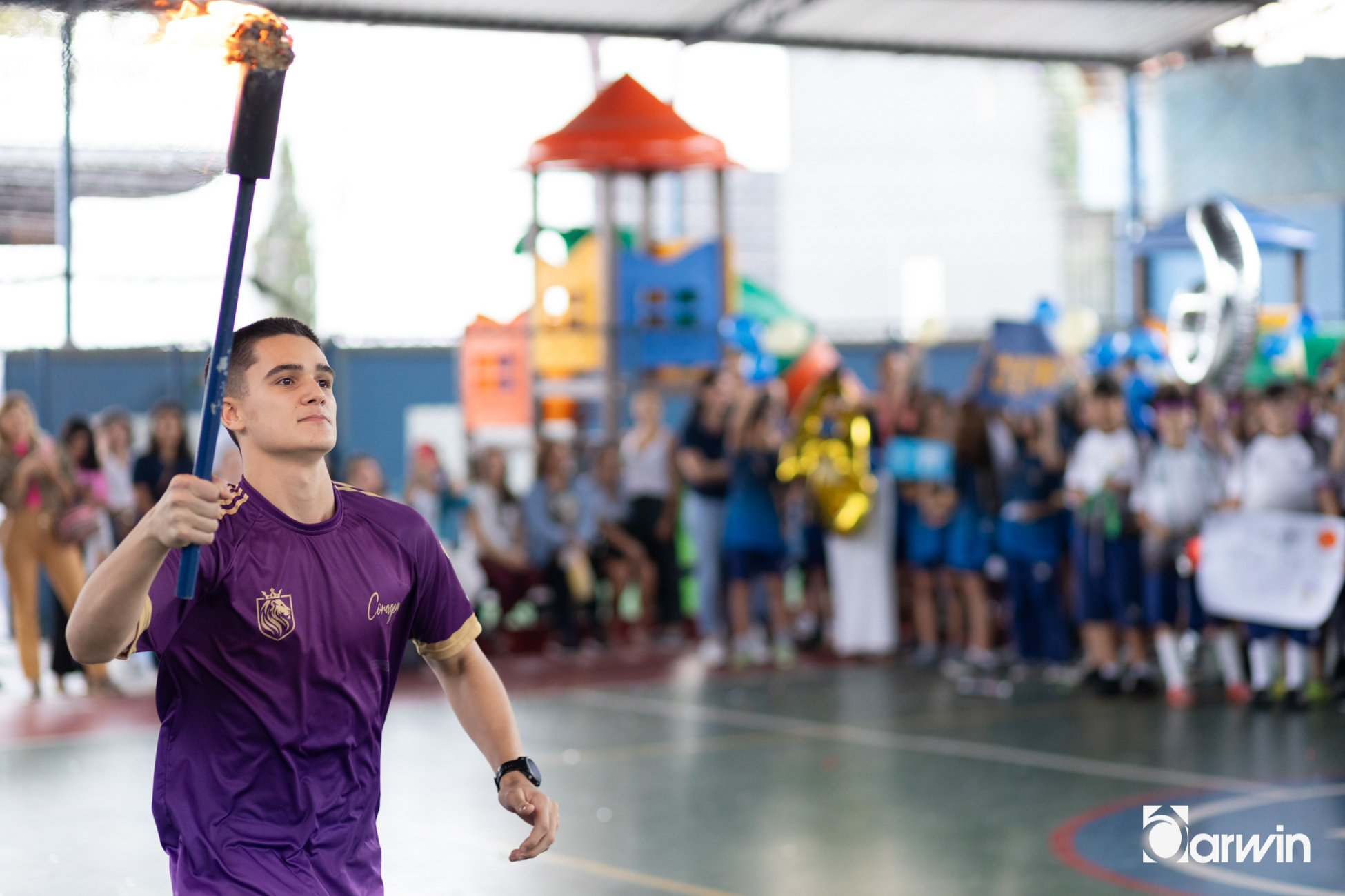 Esporte e solidariedade marcam presença em quadras!